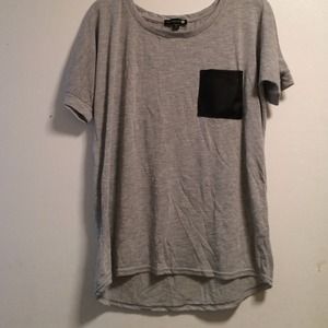 Grey t-shirt style with leather pocket