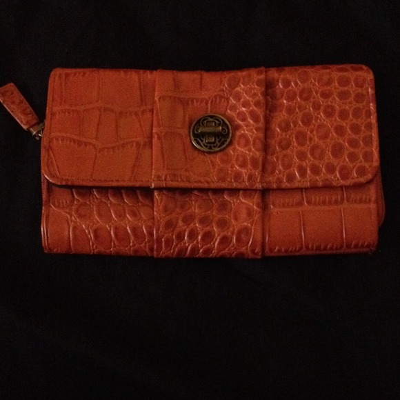 orange jessica Simpson wallet