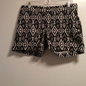 Tribal black and White Print Old Navy Shorts