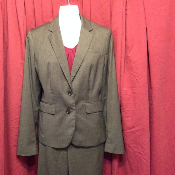 Brown Banana Republic Suit