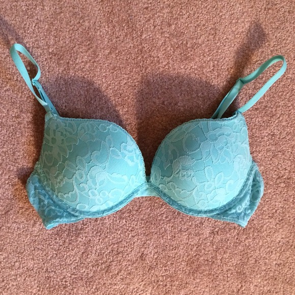 Victoria's Secret Tops - VS Push-up Bra