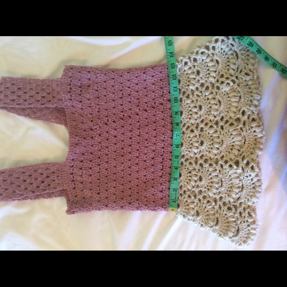 Wool- blend crocheted top! - Picture 2 of 4