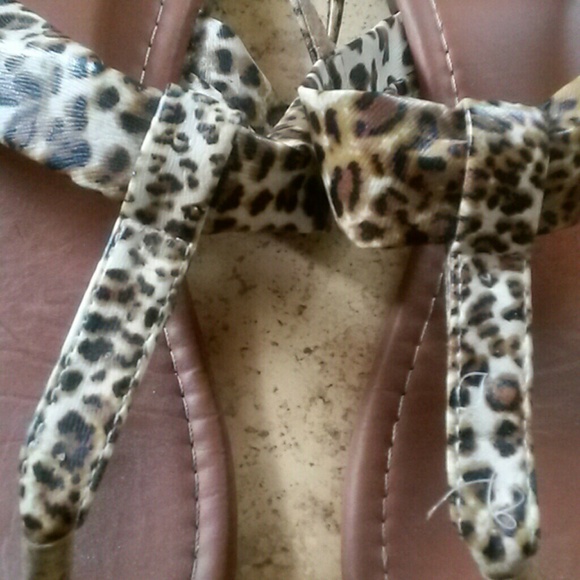 Sandals - Picture 2 of 2