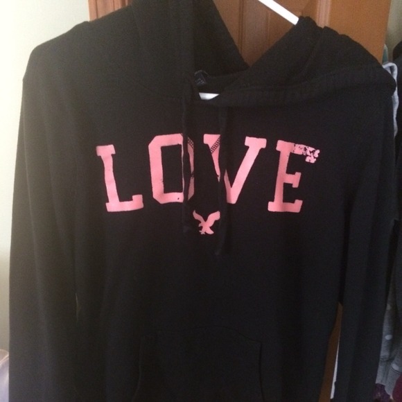 EUC AE pullover full length hoodie!