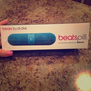 Beats Pill