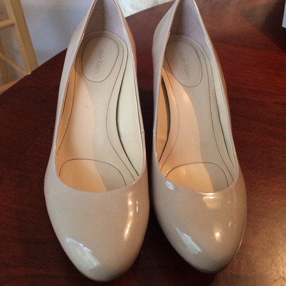 Calvin Klein Small heel wedges