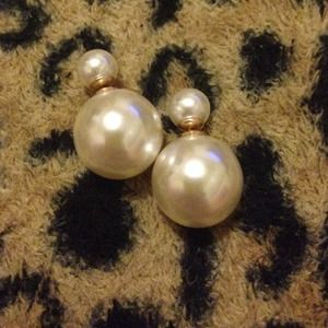 Pearl earrings