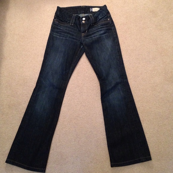 DONATING 3/29 Gap jeans make and offer