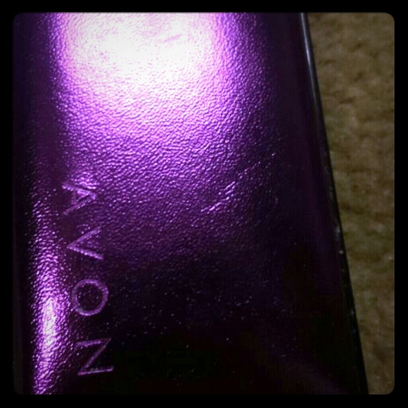 Avon clutch eye shadow palette - Picture 1 of 2