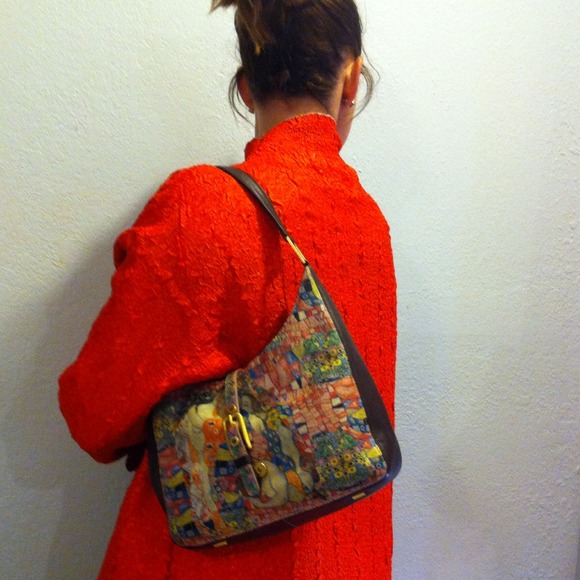 Designer handbag / Gustav Klimpt artwork.