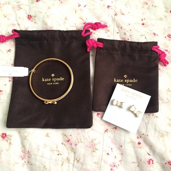Sold NEW KATE SPADE Bow BANGLE & EARRINGS - Picture 2 of 2