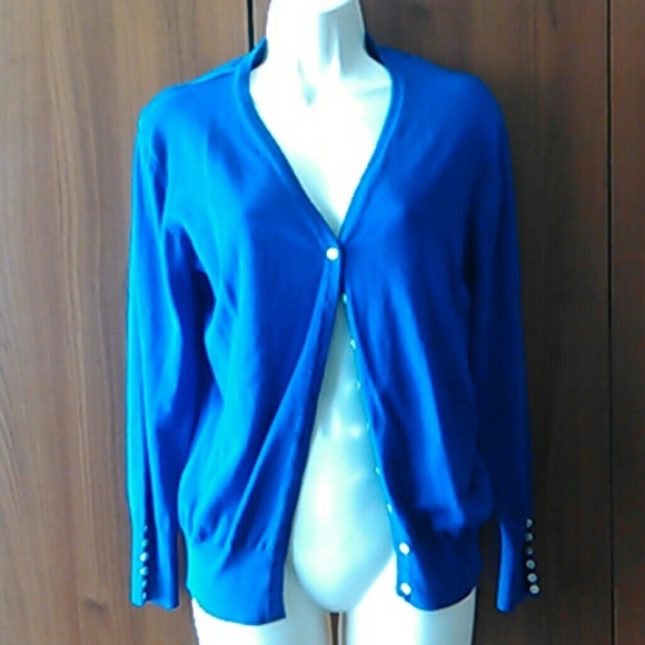 Casual button up Sweater