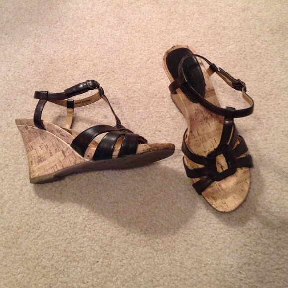 DONATING 3/29 Brown cork wedge make an offer