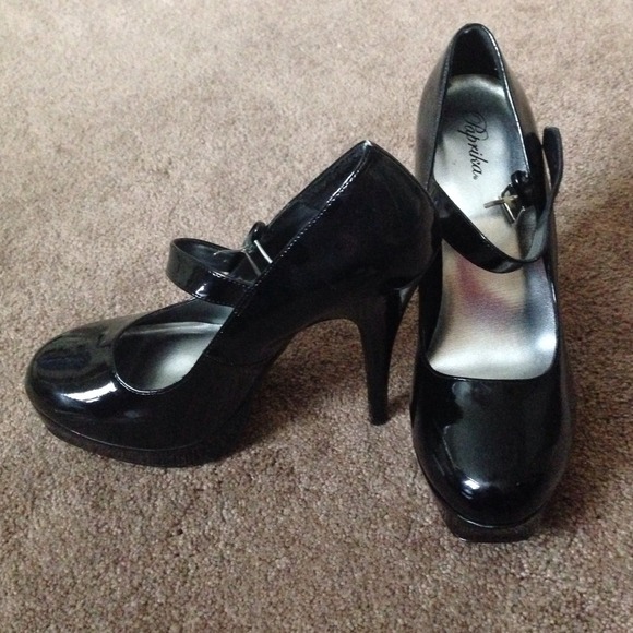 Paprika Heels