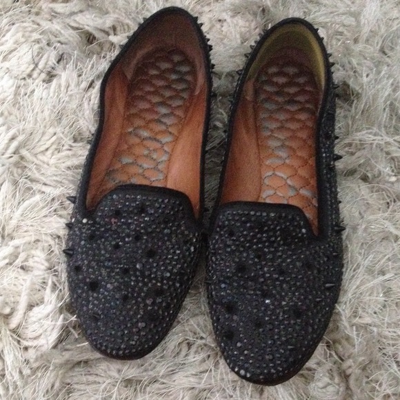 Black spikes loafers