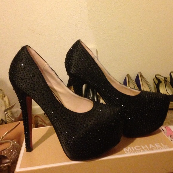 Rhinestones Black Heel with redbottom size 5