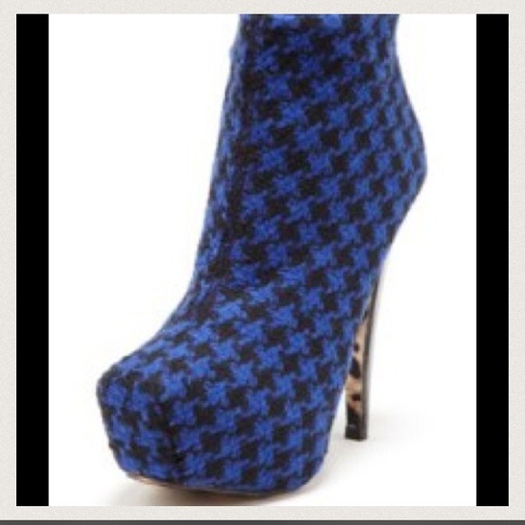 Betsey Johnson  boots