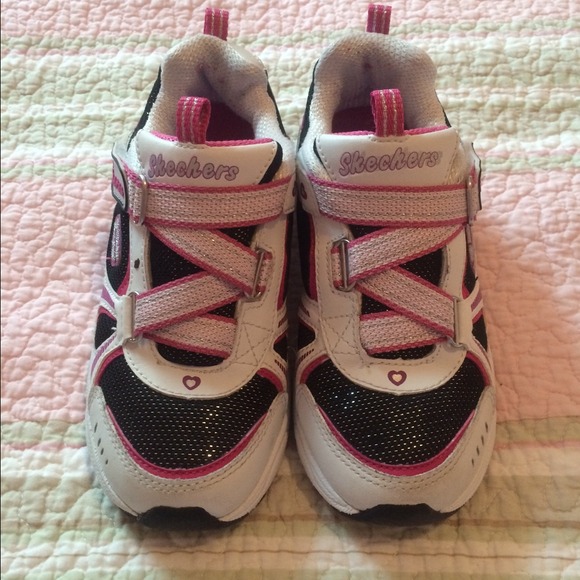 "Girls Skechers"