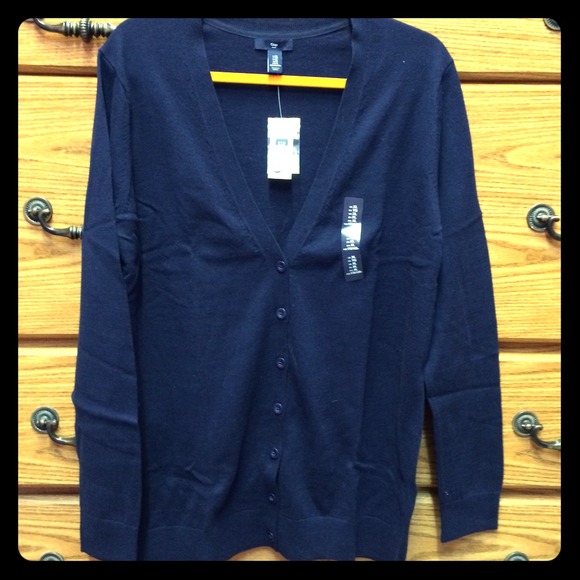 A gap navy blue V-neck cardigan