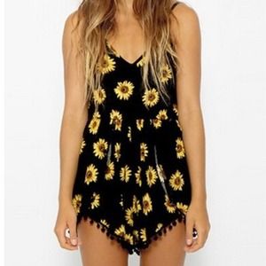 NWOT retro sunflower print romper!