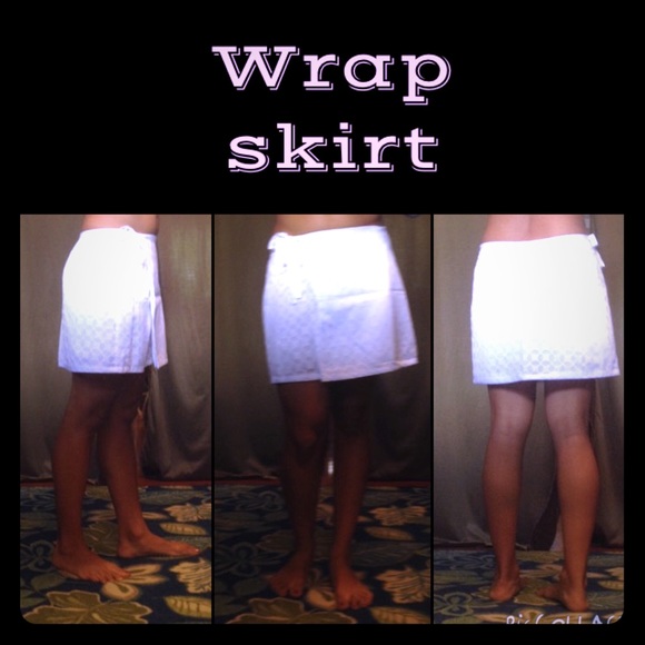 Vintage Express White mini wrap skirt