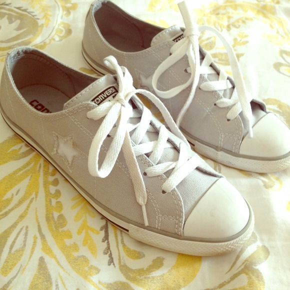 Converse shoes for women