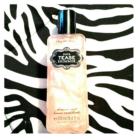 VS Noir Tease shimmer spray