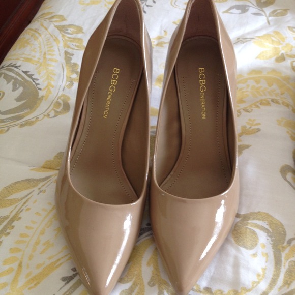 Brand new BCBG beautiful & stylish heel