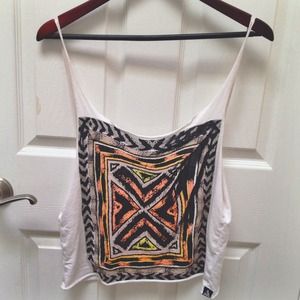 URBAN OUTFITTERS low cut Geo tank
