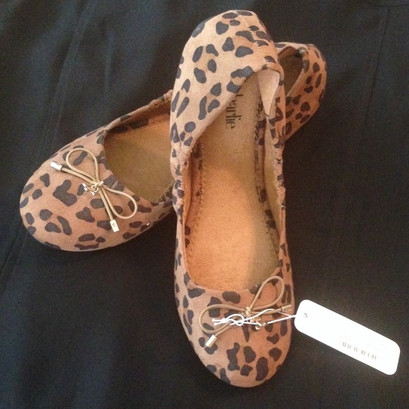 Leopard ballet flats NWT