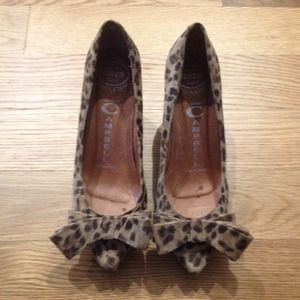 Jeffery Campbell Leopard Kitten Heel