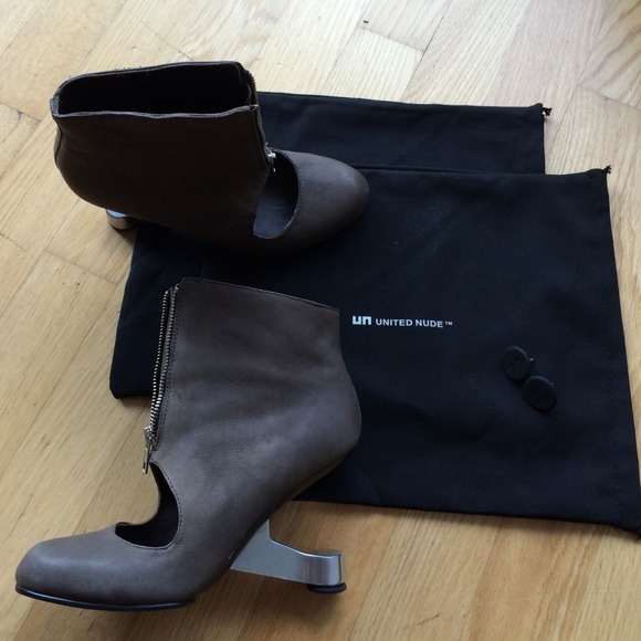 United nude eamz parka in Stone