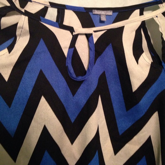 Blouse - Picture 2 of 3