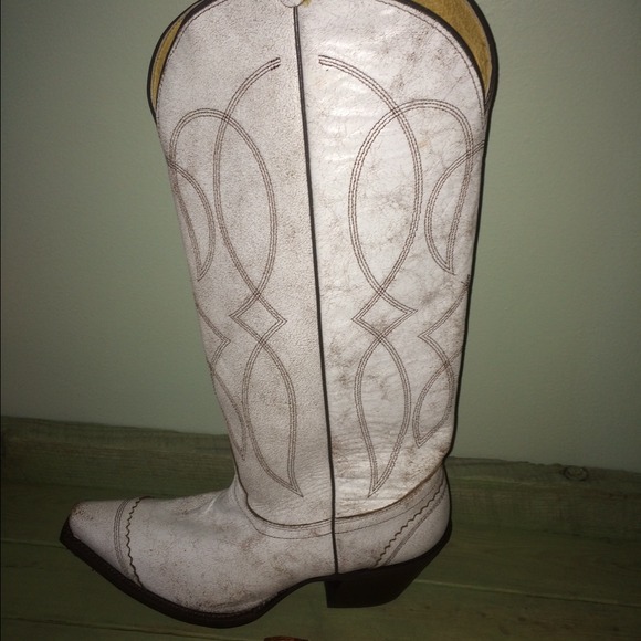 Tony Lama leather, Brand new size 7!