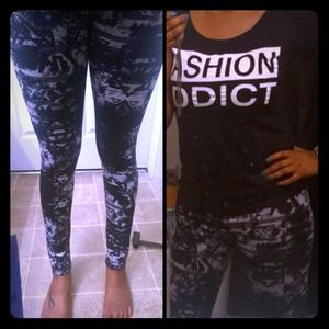 SALE Material Girl printed leggings - L