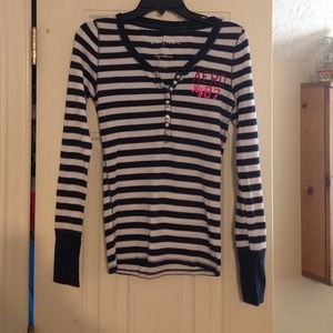 Aeropostale thermal top