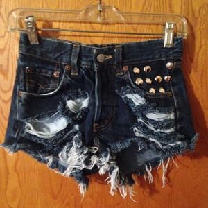 Handmade distressed High Waisted shorts🌸
