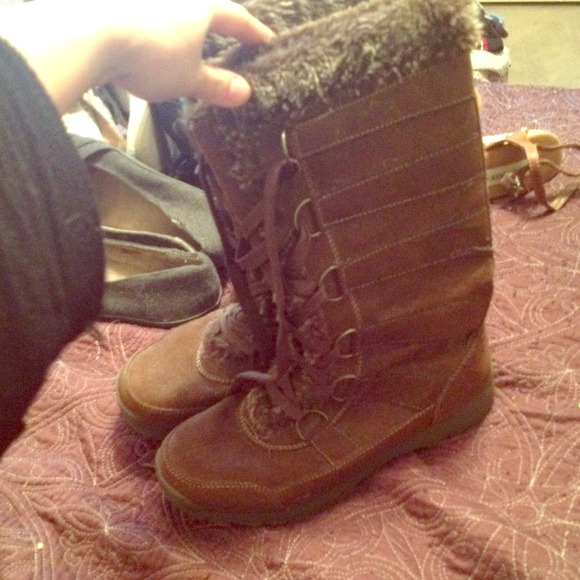 Brown winter boots!
