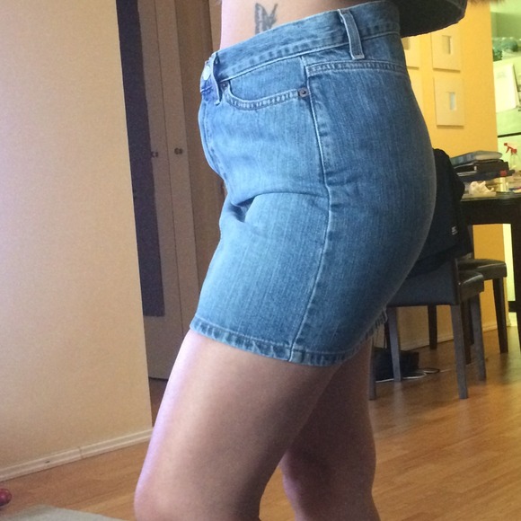 Vintage GAP mini skirt - Picture 2 of 2