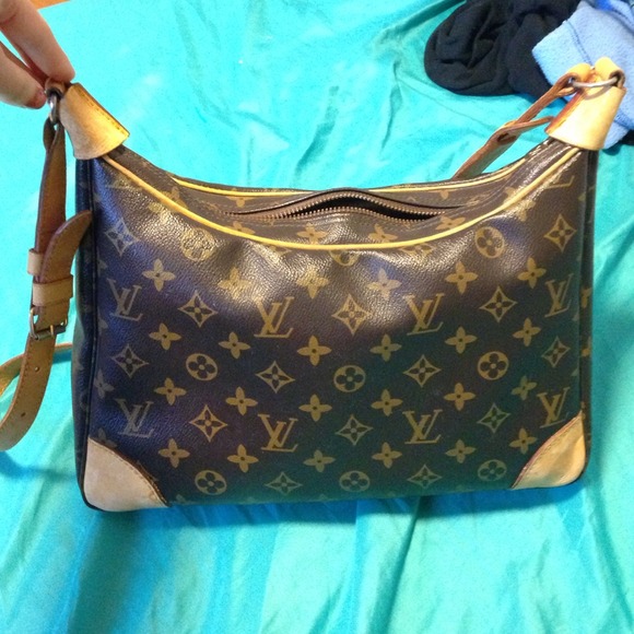 Louis Vuitton Boulogne shoulder bag