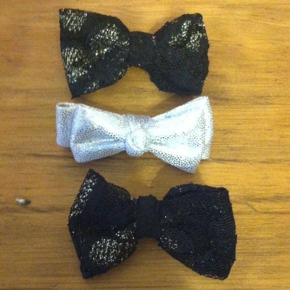 Set of 3 sparkly hair clips