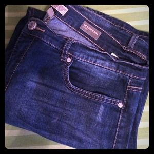 FINAL MARKDOWN! Nine West skinny jeans