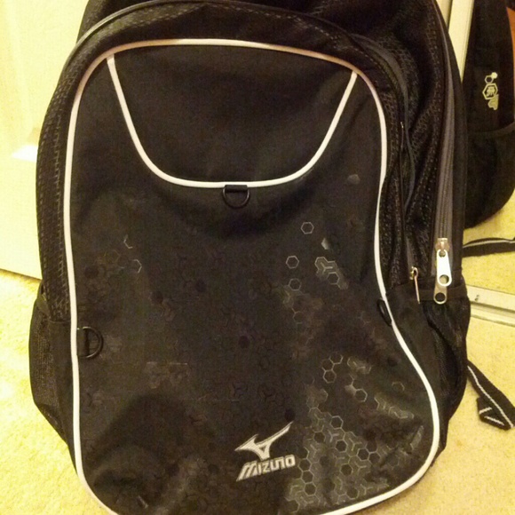 Mizuno lighting backpack