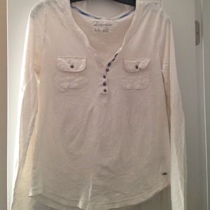 White Aeropostale long sleeve t-shirt