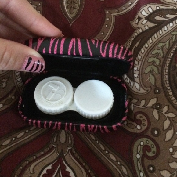 Contacts case - Picture 3 of 3