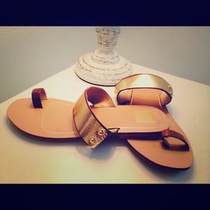 Dolce Vita Sachi Gold-Plated Sandal