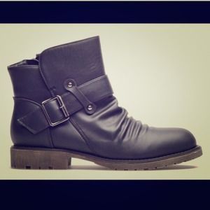 NEGOTIABLE black comfty Moto Boots