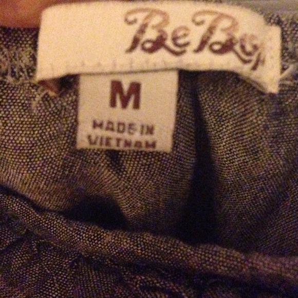 Ruffle dress - Picture 2 of 2