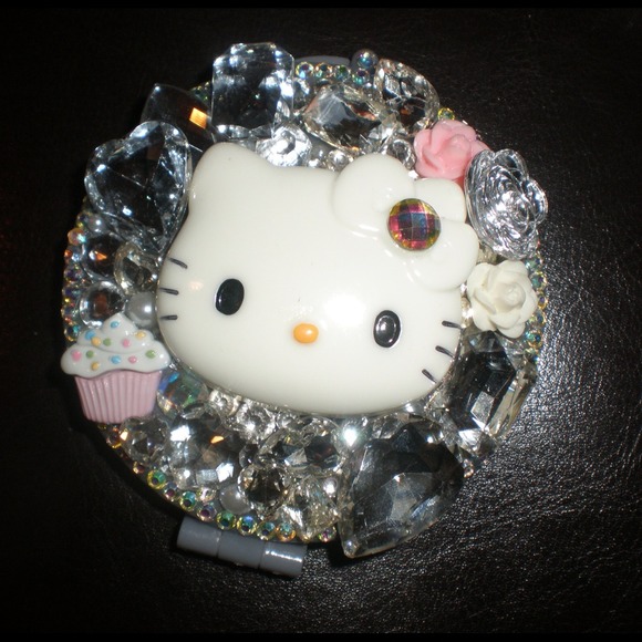 Diamond in the Kitty - Picture 2 of 3