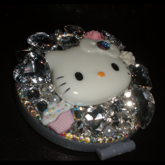 Diamond in the Kitty - Picture 3 of 3